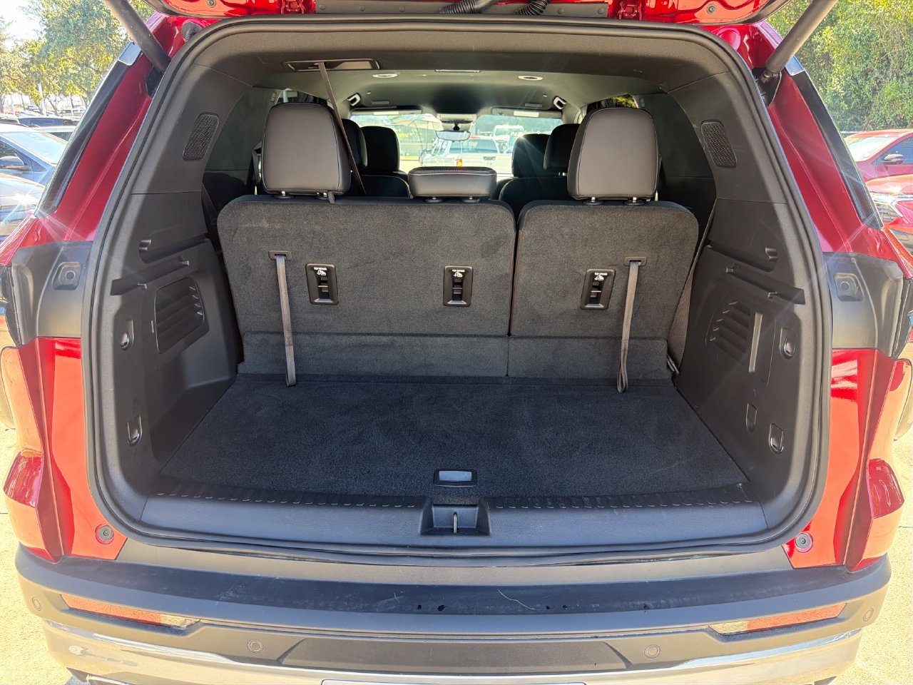 2027 Chevrolet Traverse LT - Photo 23