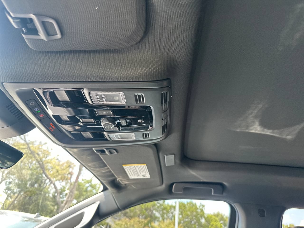 2026 Chevrolet Suburban Premier SUV, photo 22