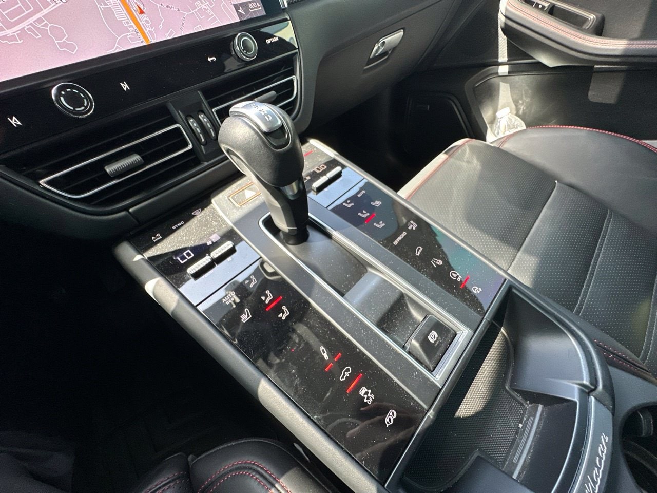 2022 Porsche Macan GTS - Photo 21