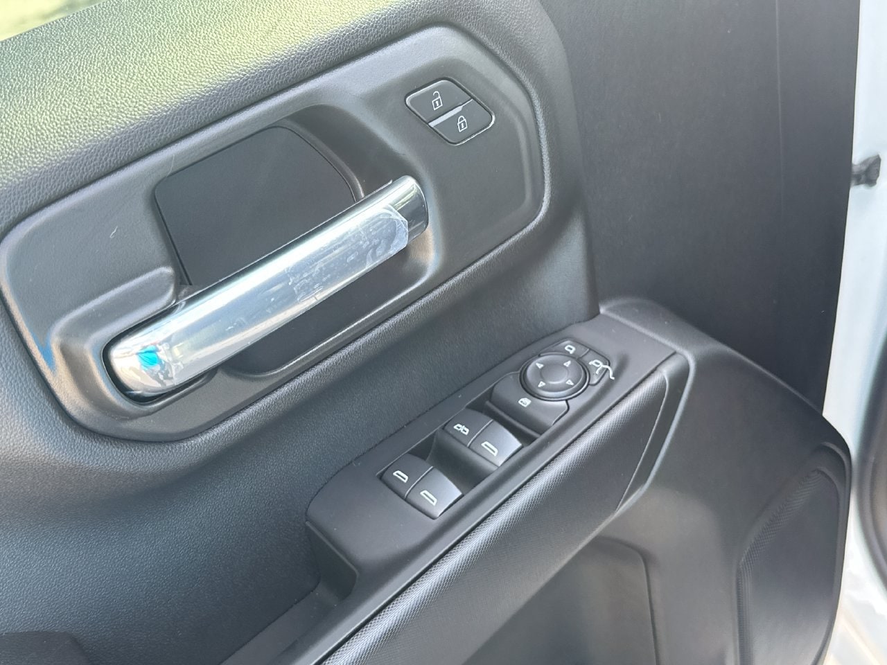 2026 Chevrolet Silverado 1500 Custom - Photo 11