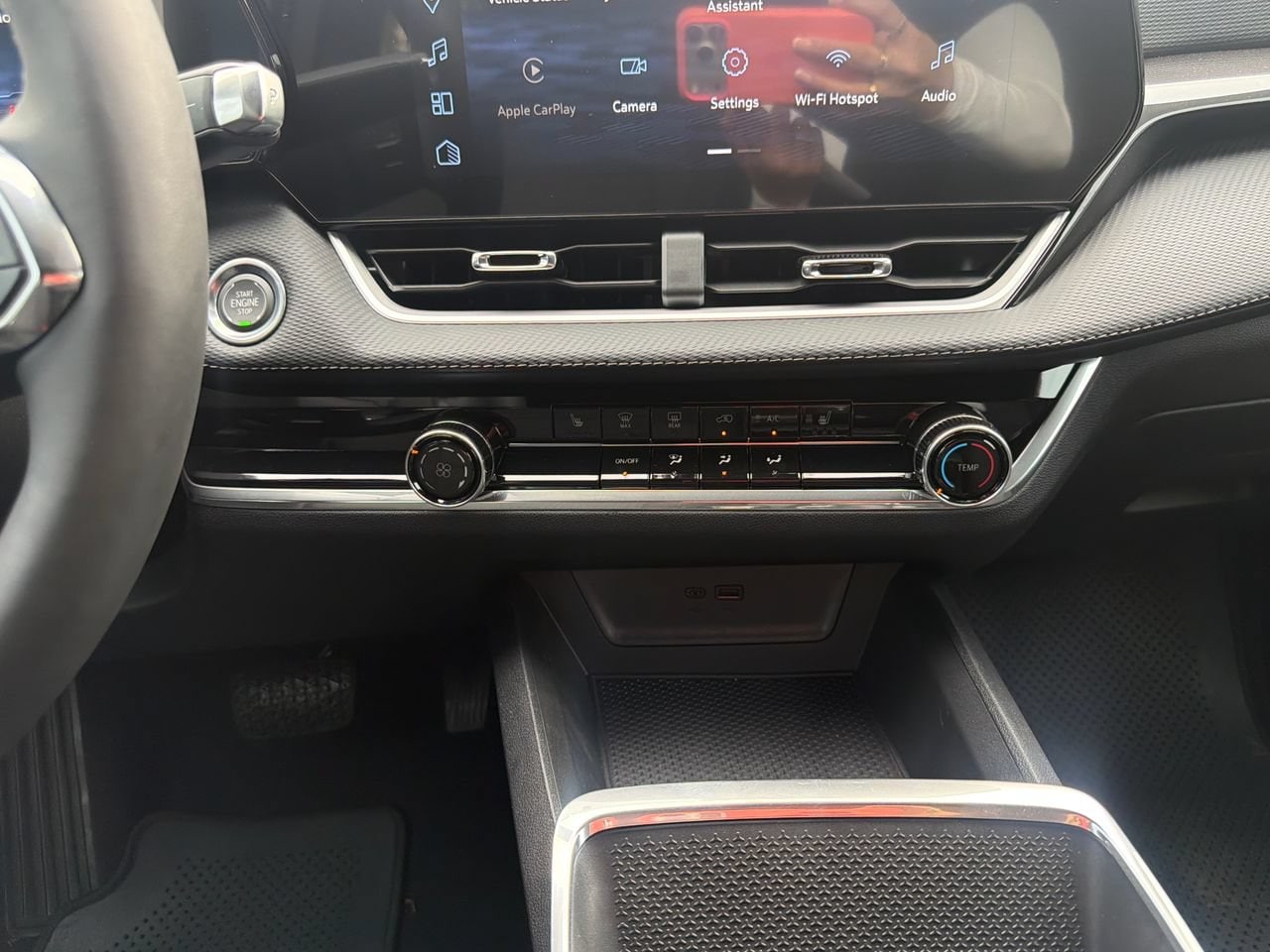 2027 Chevrolet Equinox LT - Photo 19