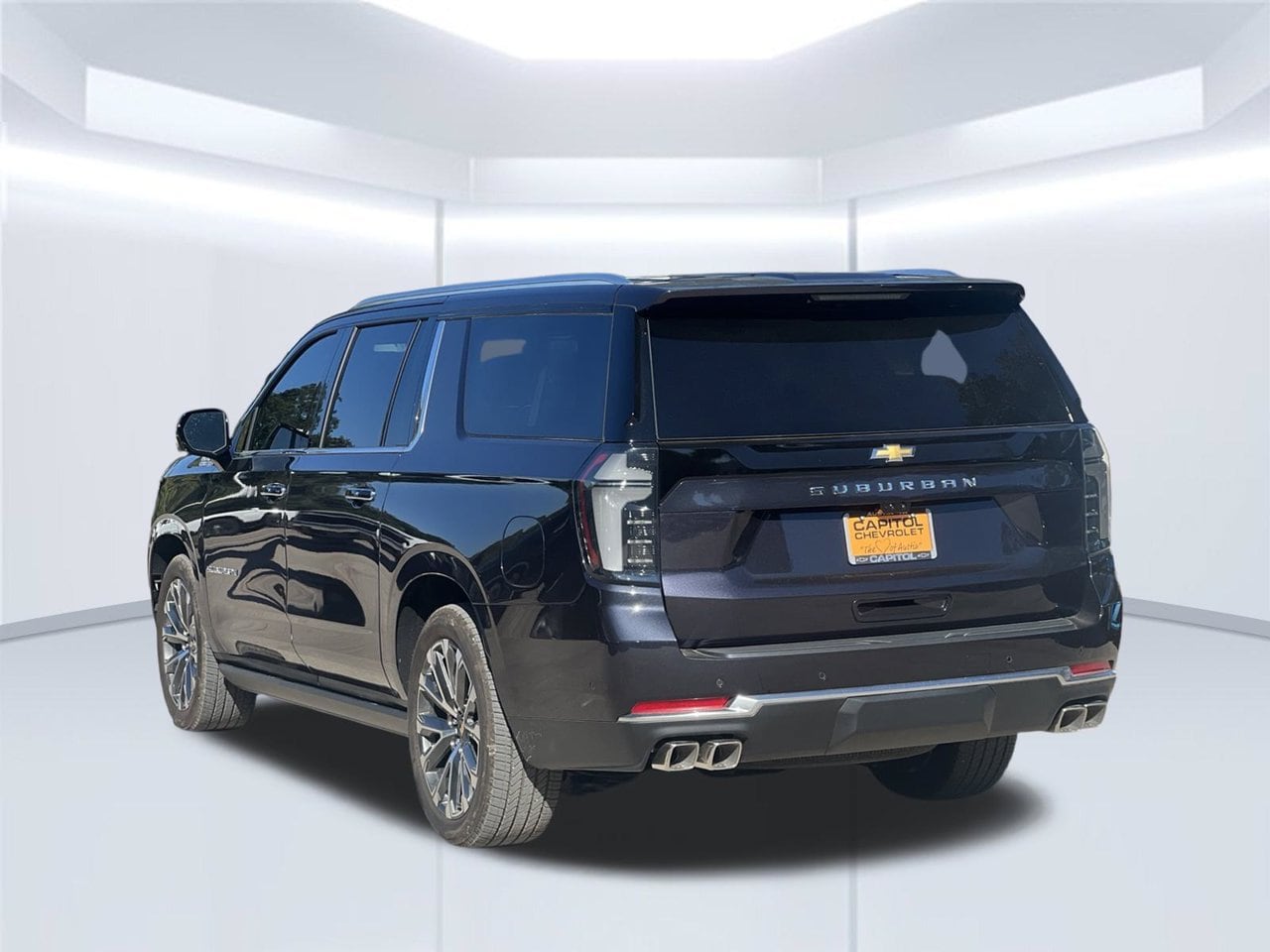 2026 Chevrolet Suburban High Country SUV, photo 3