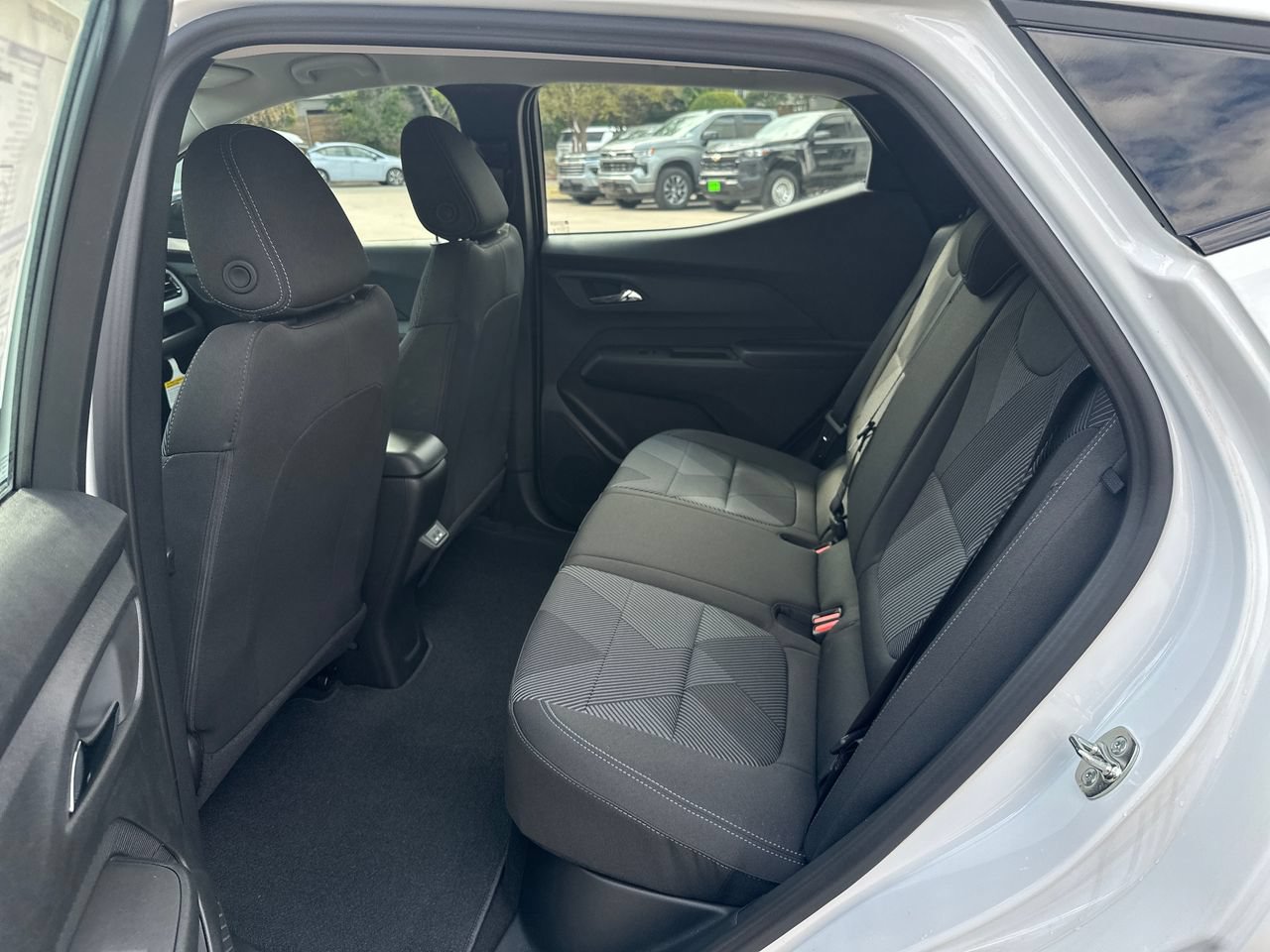 2027 Chevrolet Bolt LT - Photo 27
