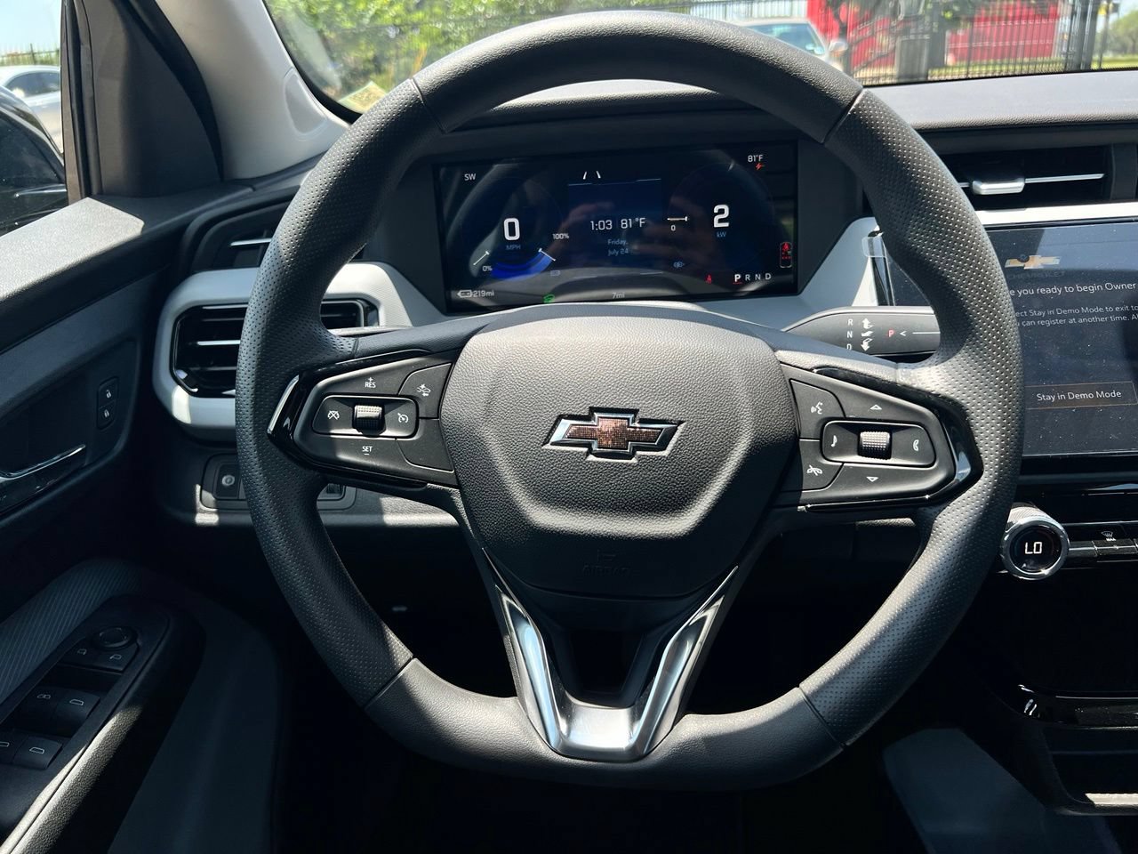 2027 Chevrolet Bolt LT, photo 15