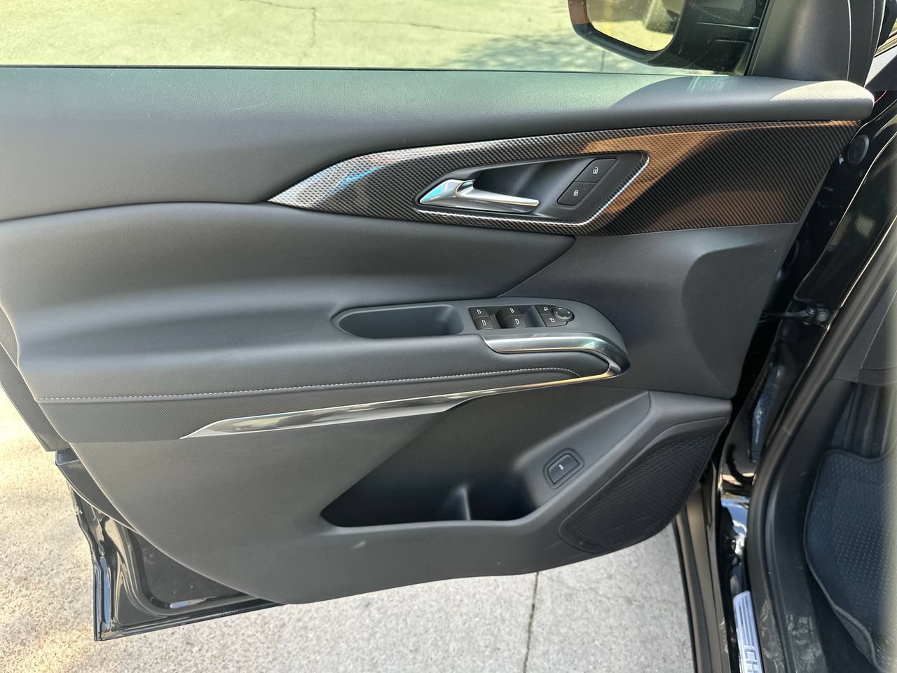 2027 Chevrolet Traverse Z71 SUV, photo 10