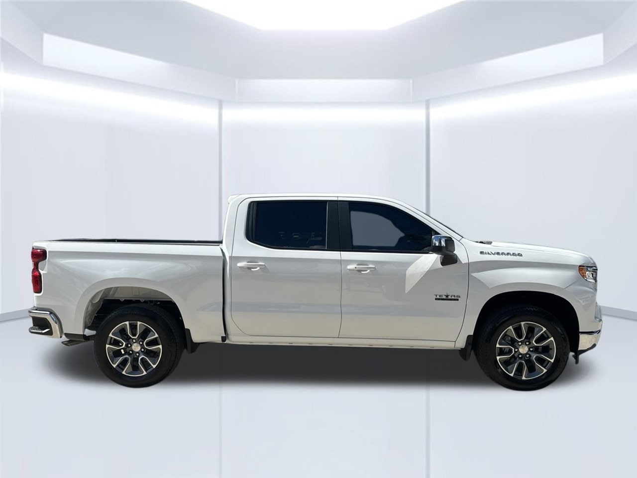 2026 Chevrolet Silverado 1500 LT - Photo 6