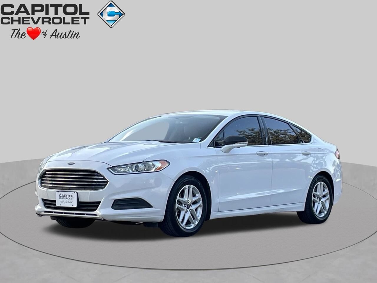 White 2016 Ford Fusion Sedan Front-Wheel Drive Automatic