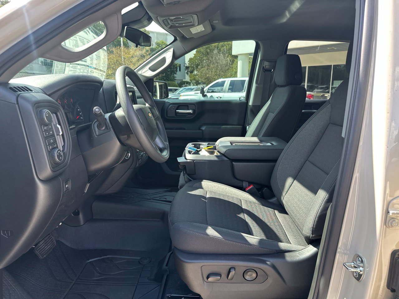 2026 Chevrolet Silverado 1500 Custom - Photo 9