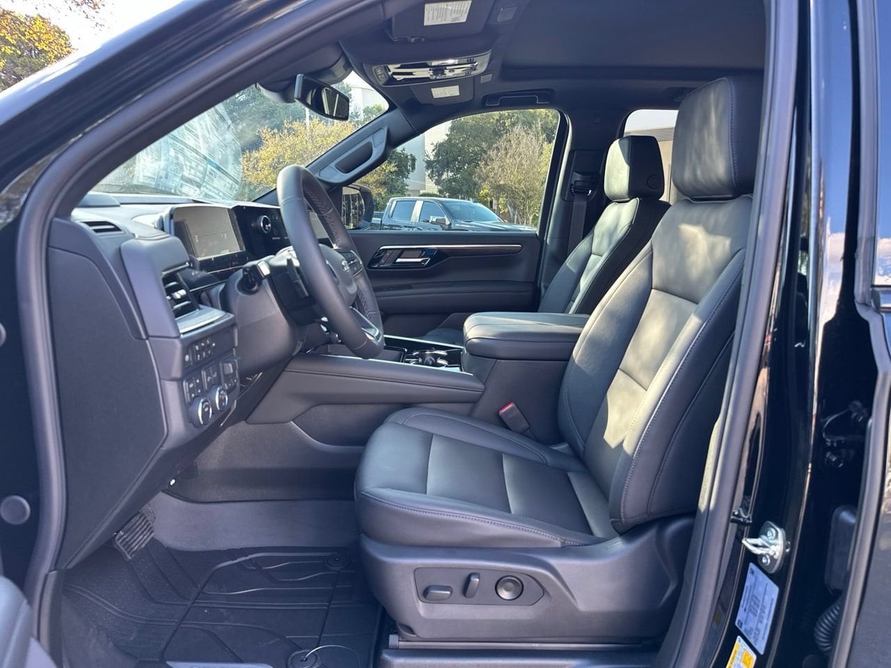 2026 Chevrolet Suburban Z71, photo 10