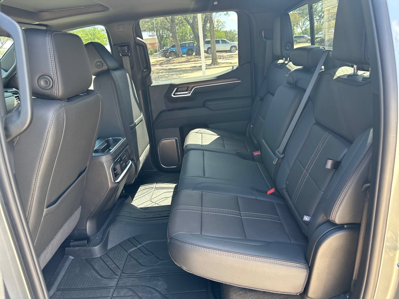 2026 Chevrolet Silverado 1500 High Country - Photo 26