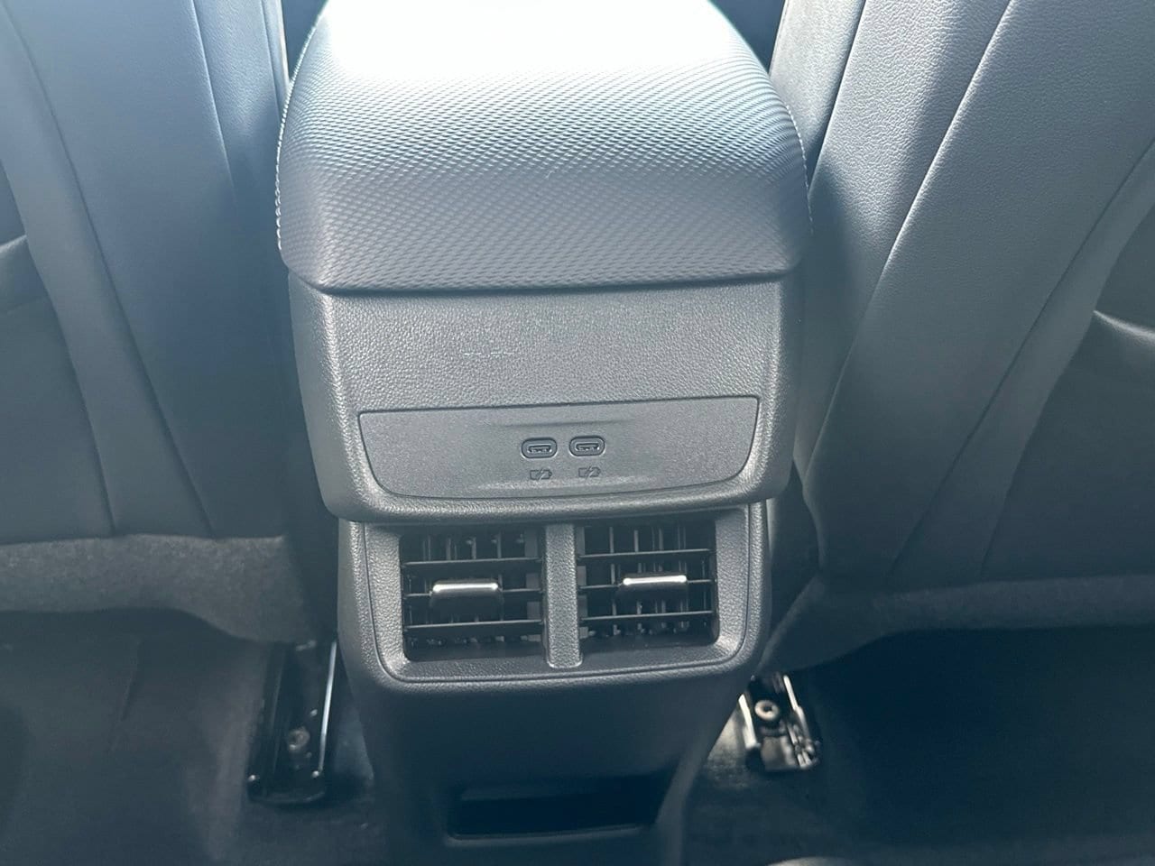 2027 Chevrolet Equinox LT, photo 25
