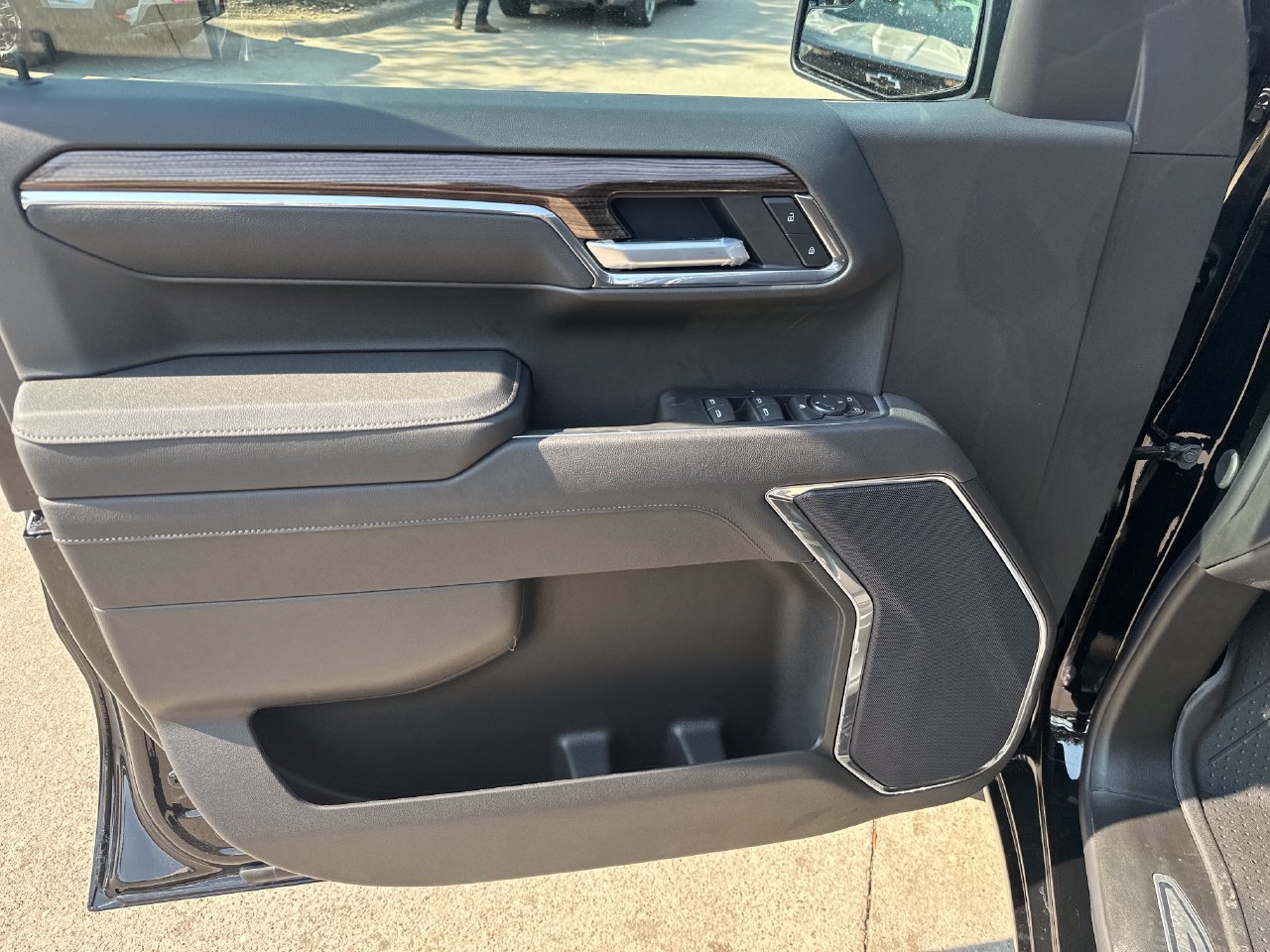 2026 Chevrolet Silverado 1500 LT - Photo 10