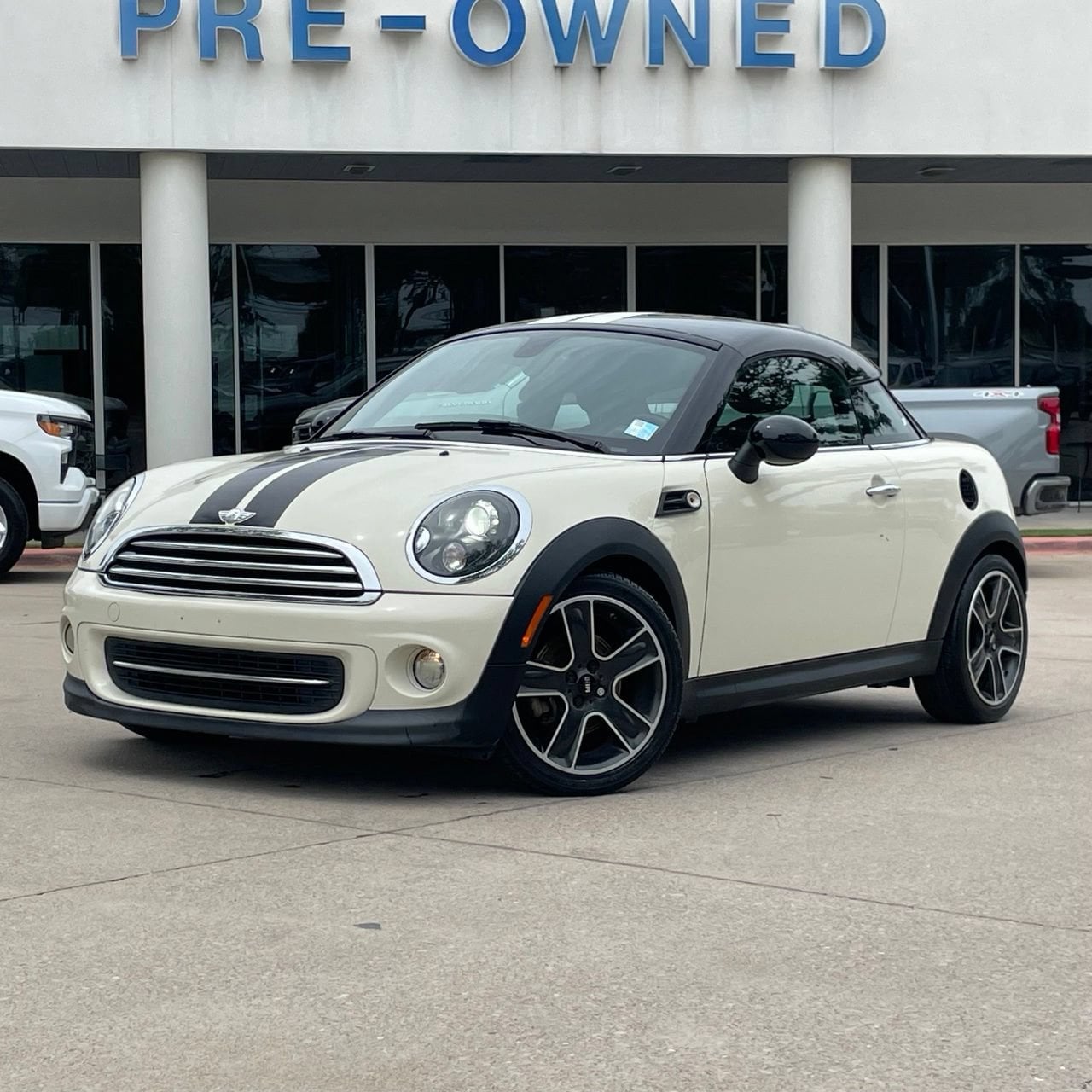 2014 MINI Cooper -'s photo