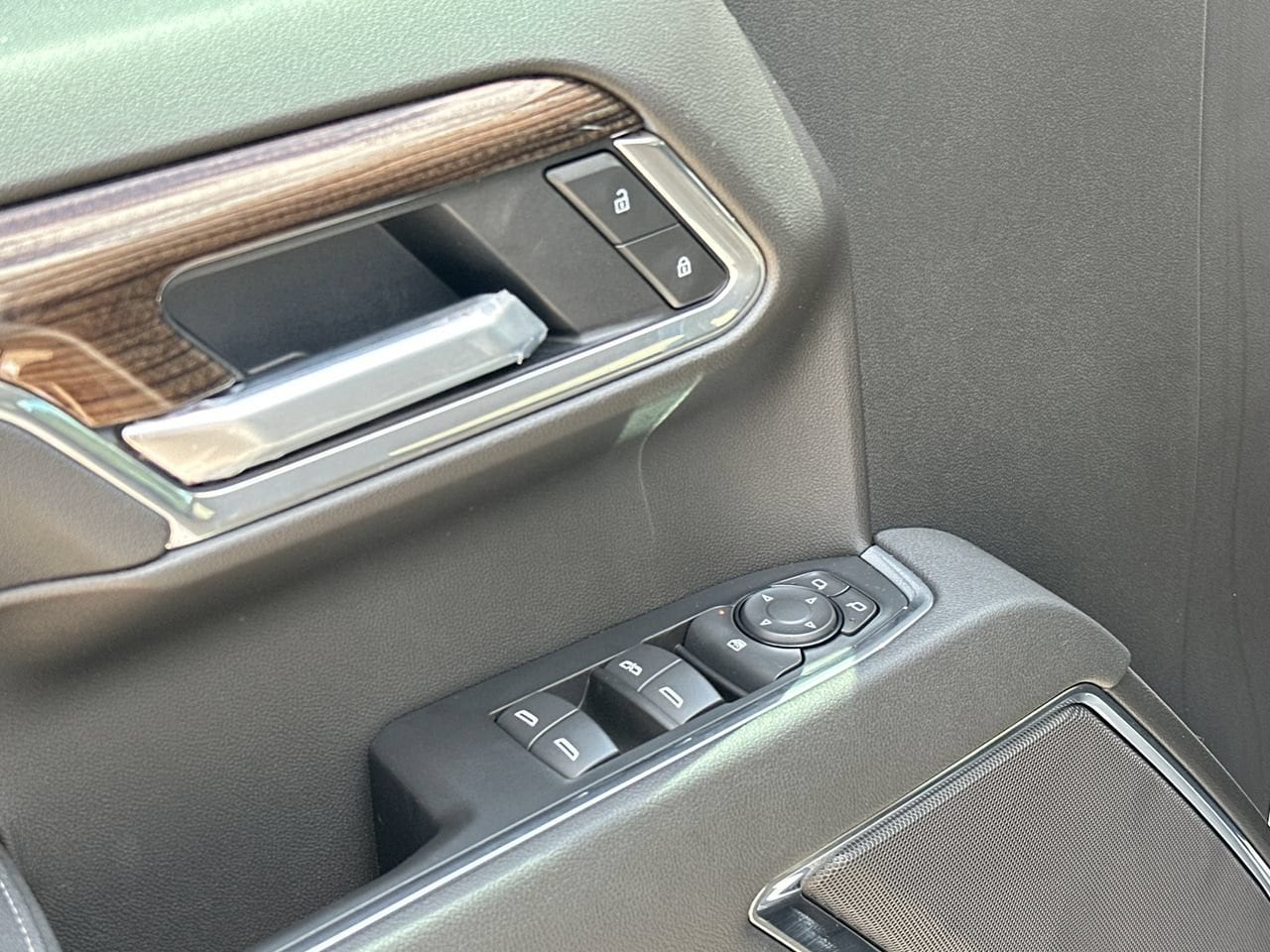 2026 Chevrolet Silverado 1500 LT Trail Boss - Photo 12