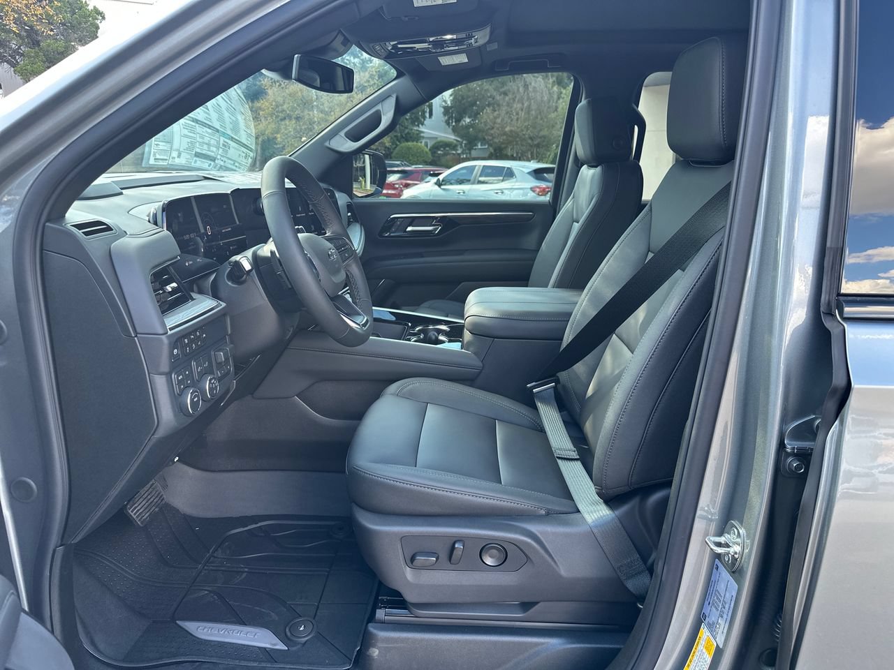 2026 Chevrolet Suburban Z71 SUV, photo 10