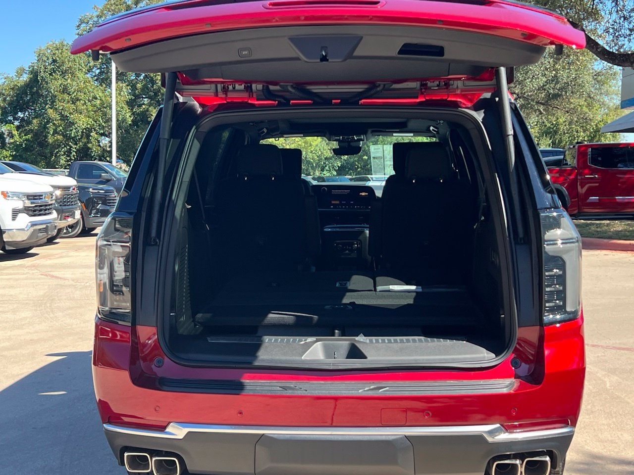 2026 Chevrolet Suburban High Country SUV, photo 23