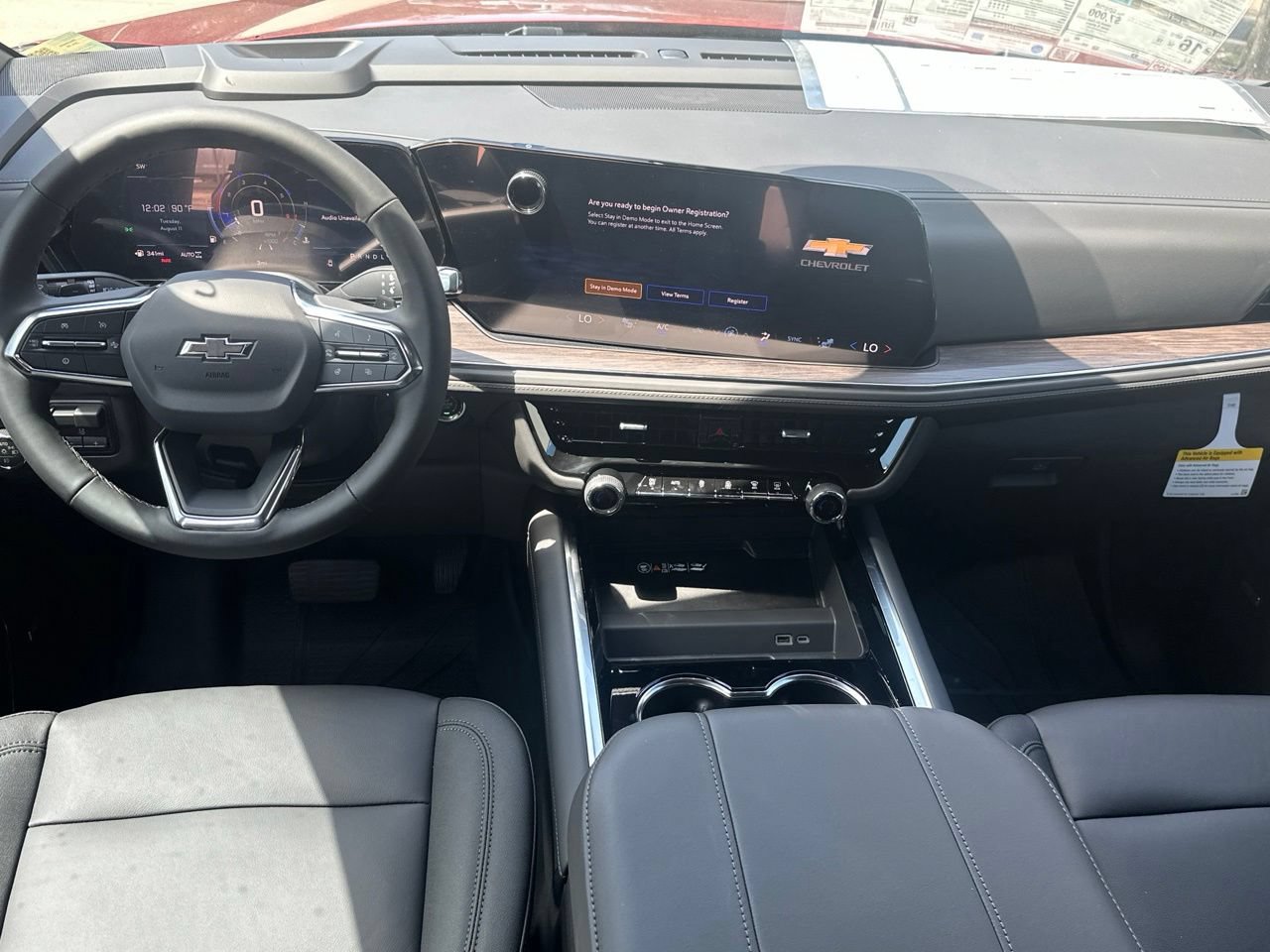 2026 Chevrolet Suburban Z71 SUV, photo 15