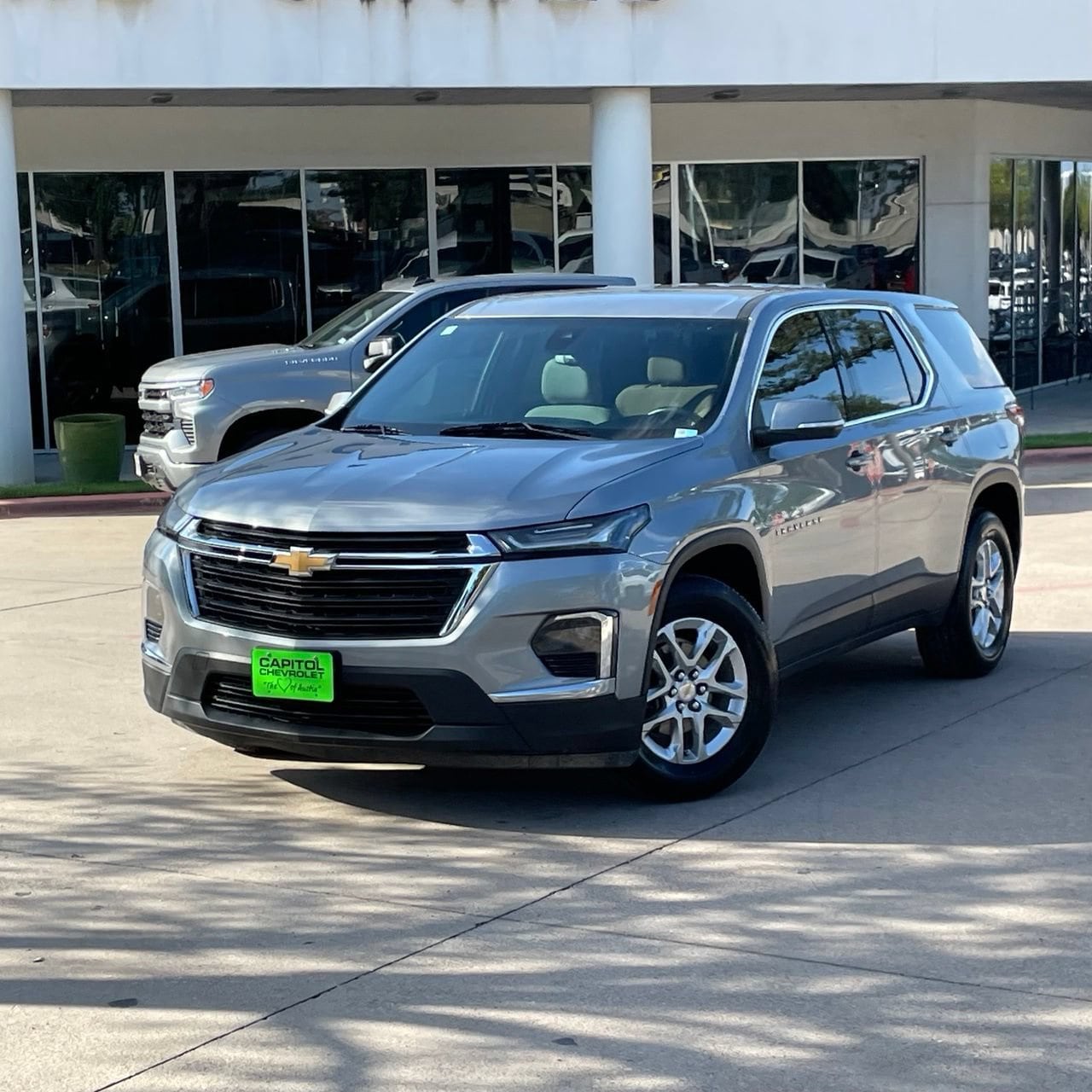 2023 Chevrolet Traverse LS - Photo 9