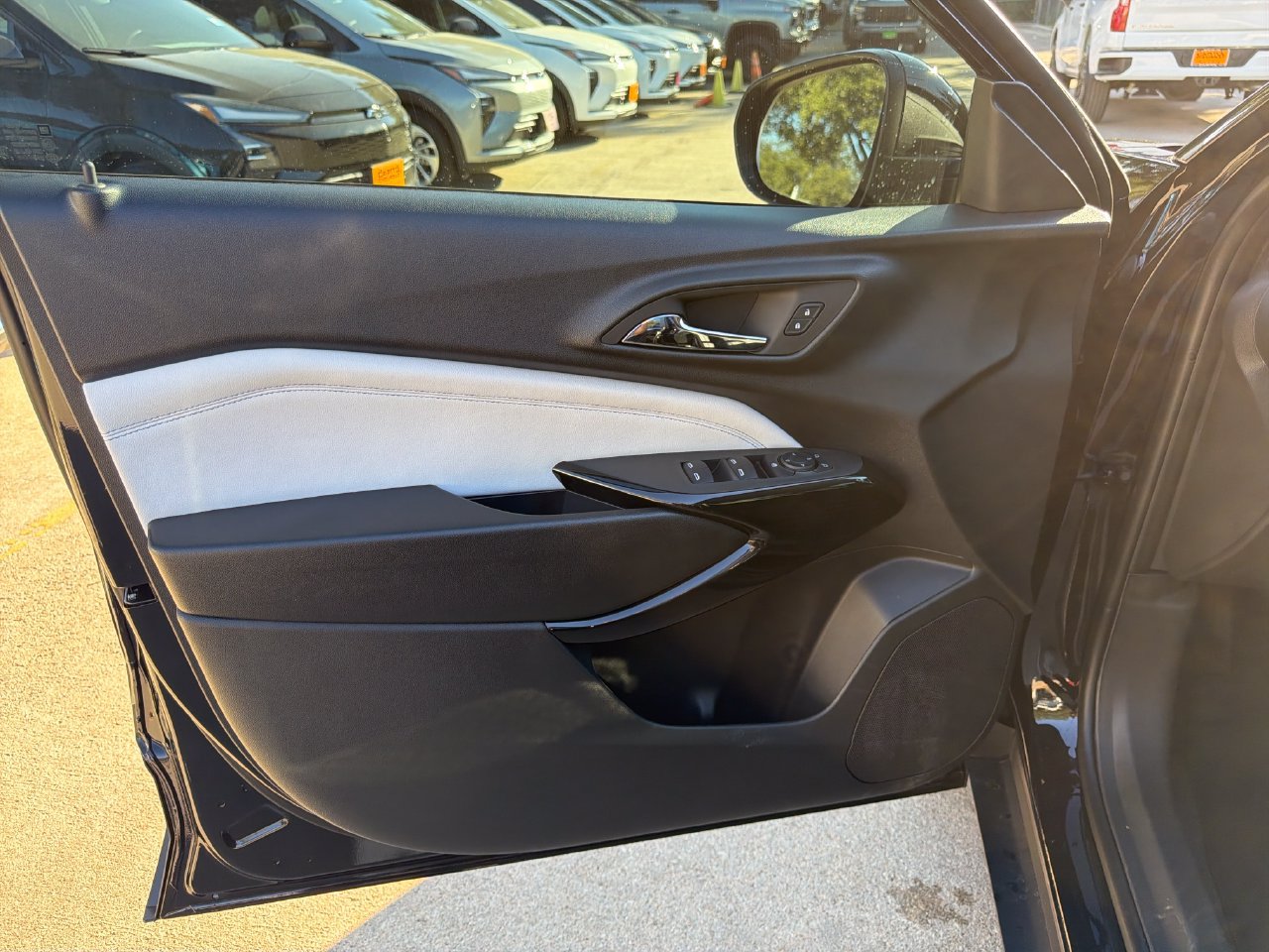 2026 Chevrolet Trax LT - Photo 10