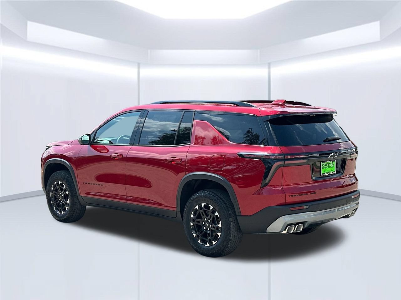 2027 Chevrolet Traverse Z71 SUV, photo 3