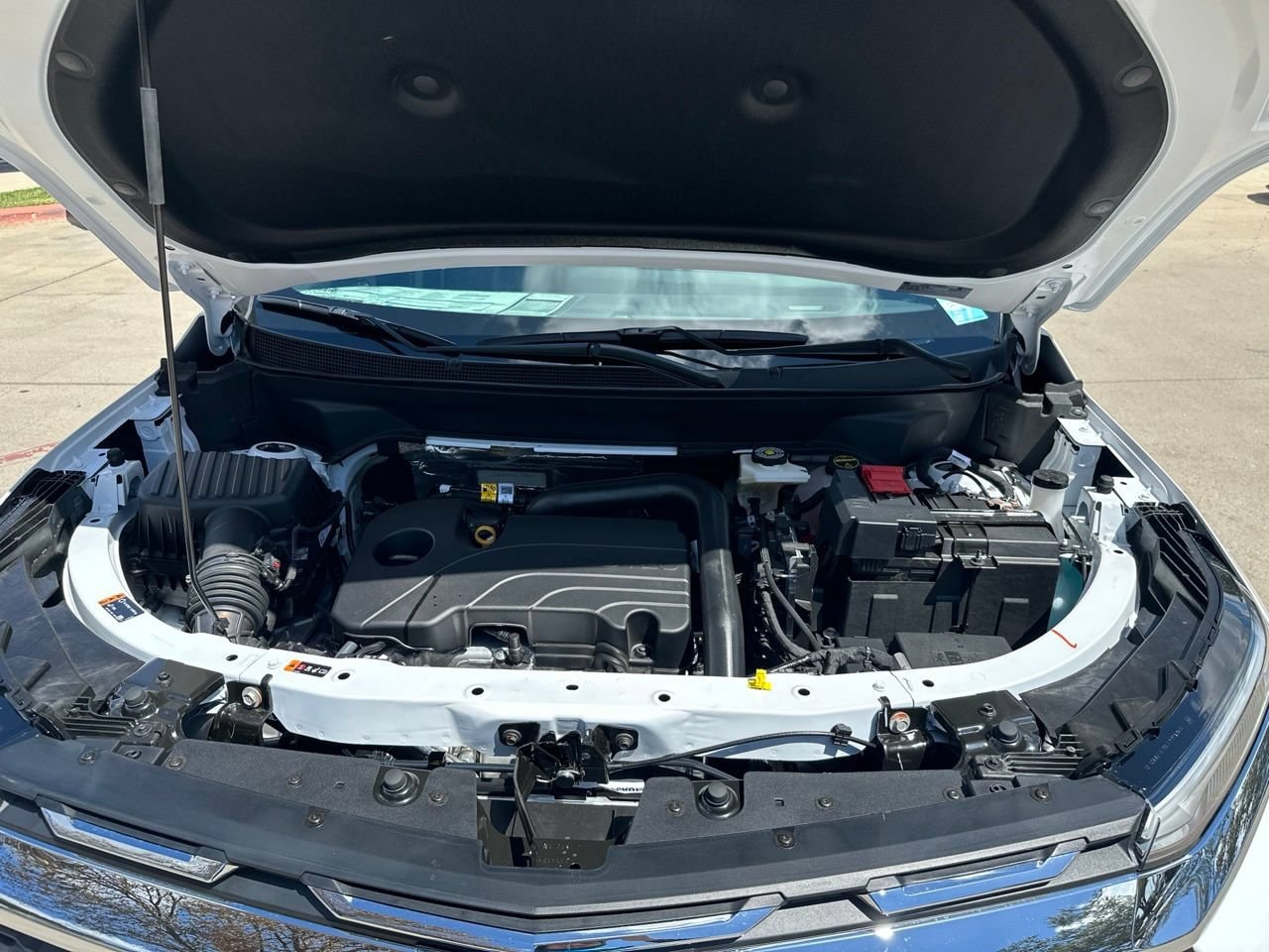2027 Chevrolet Equinox LT SUV, photo 27
