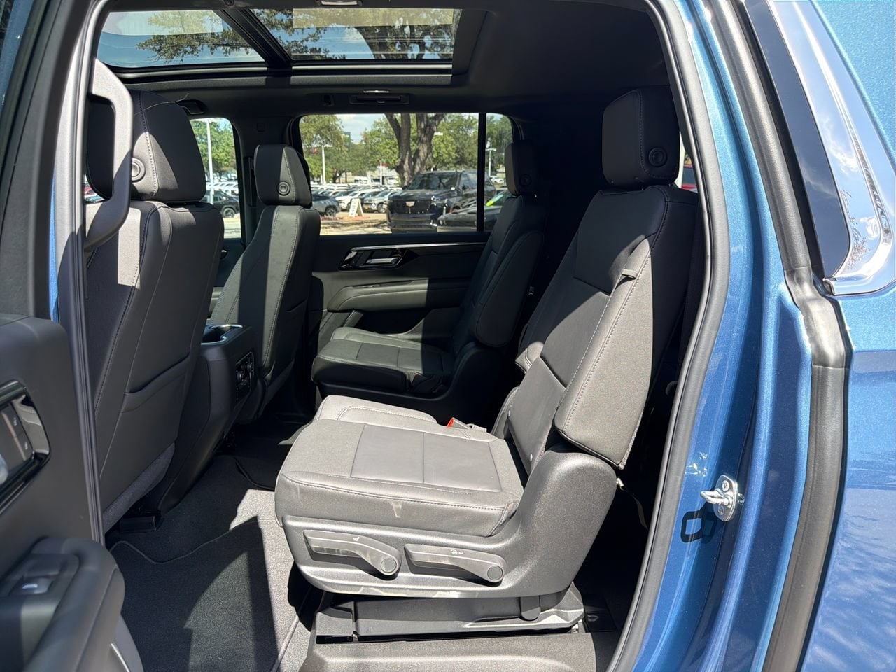 2026 Chevrolet Suburban LT SUV, photo 25