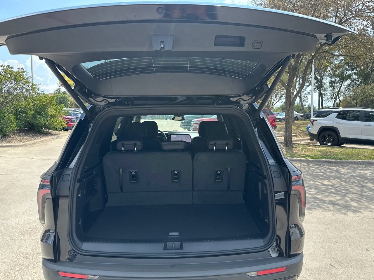 2027 Chevrolet Traverse LT SUV, photo 21