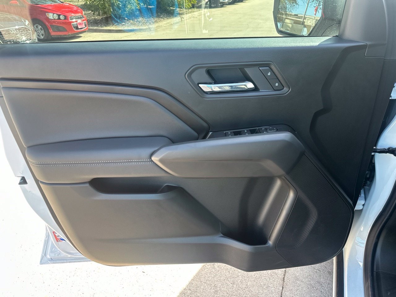 2026 Chevrolet Colorado LT - Photo 9