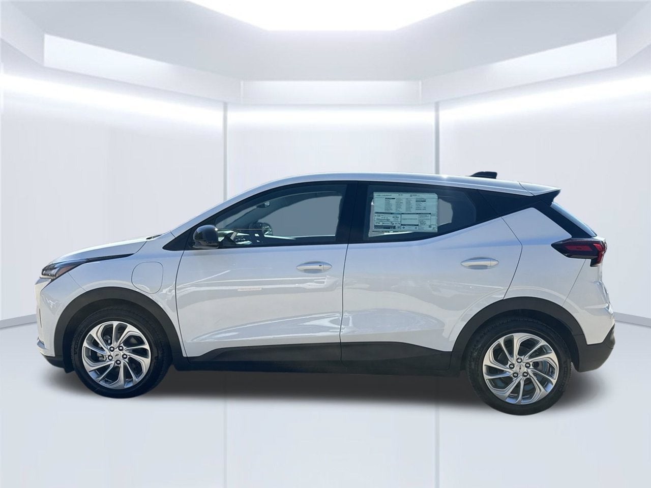 2027 Chevrolet Bolt LT, photo 3