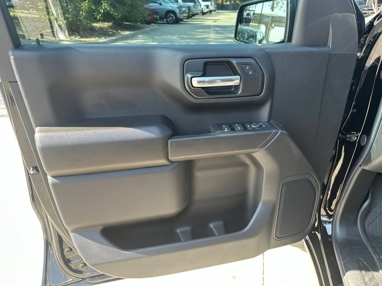 2026 Chevrolet Silverado 1500 Custom Truck, photo 10