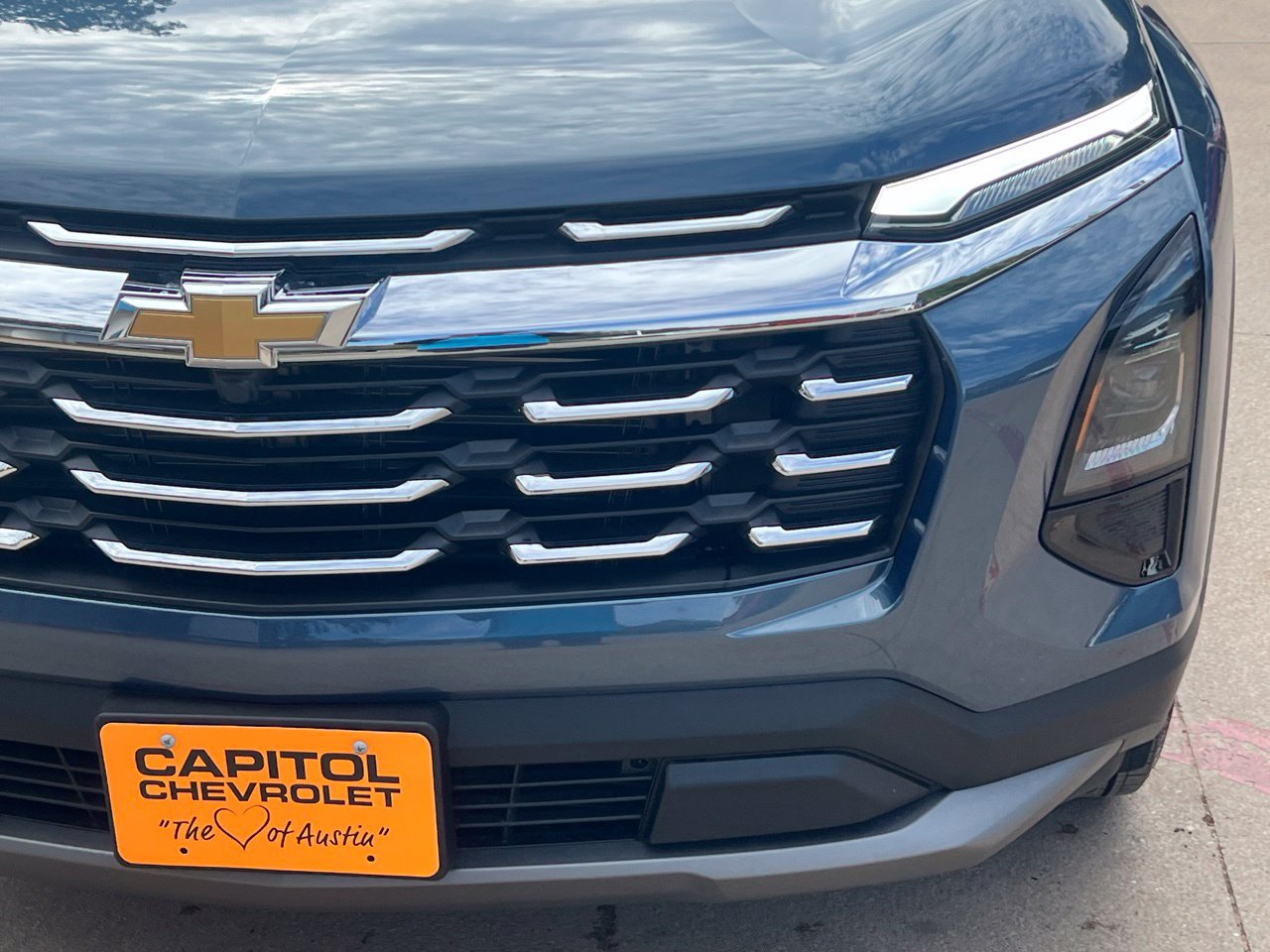 2027 Chevrolet Equinox LT - Photo 9