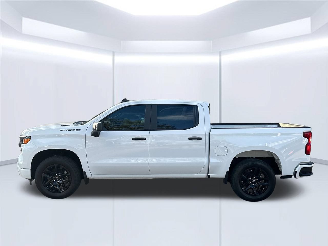 2026 Chevrolet Silverado 1500 Custom - Photo 2