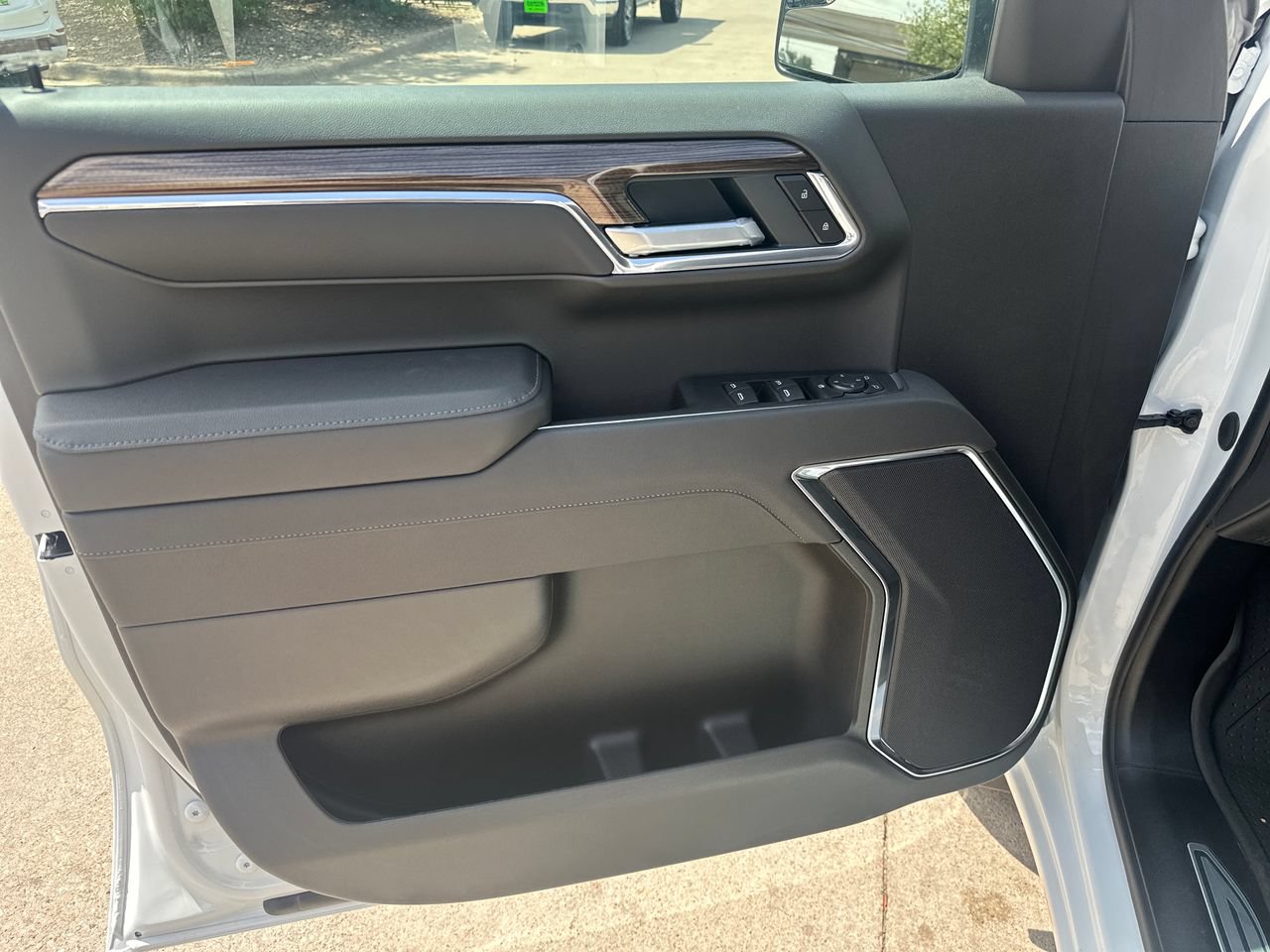 2026 Chevrolet Silverado 1500 LT, photo 10