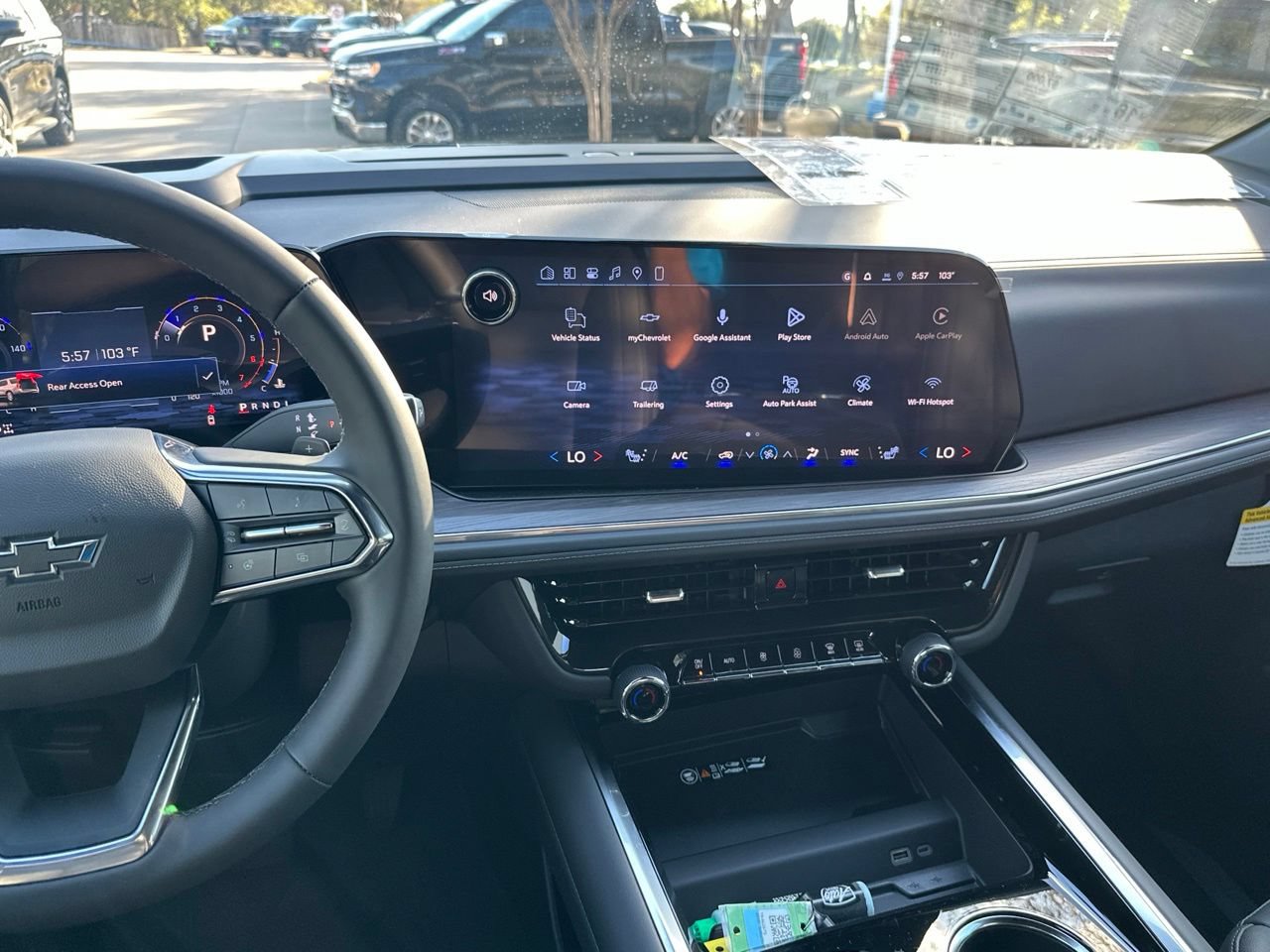 2026 Chevrolet Suburban Z71, photo 15