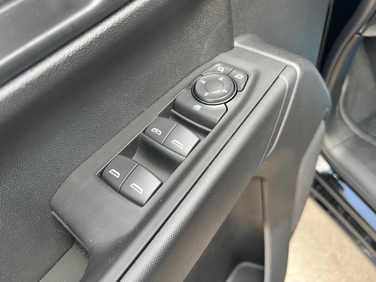 2026 Chevrolet Silverado 1500 Custom - Photo 11