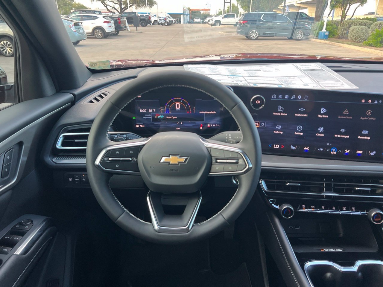 2027 Chevrolet Traverse LT SUV, photo 15