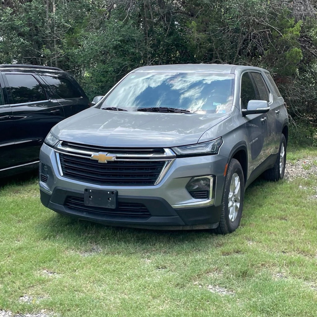 Used 2023 Chevrolet Traverse LS SUV