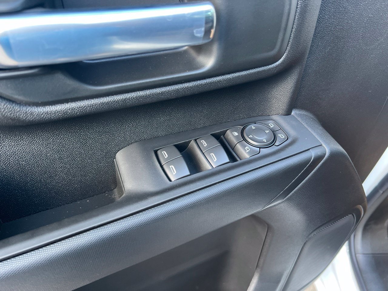 2026 Chevrolet Silverado 2500 HD Custom, photo 13