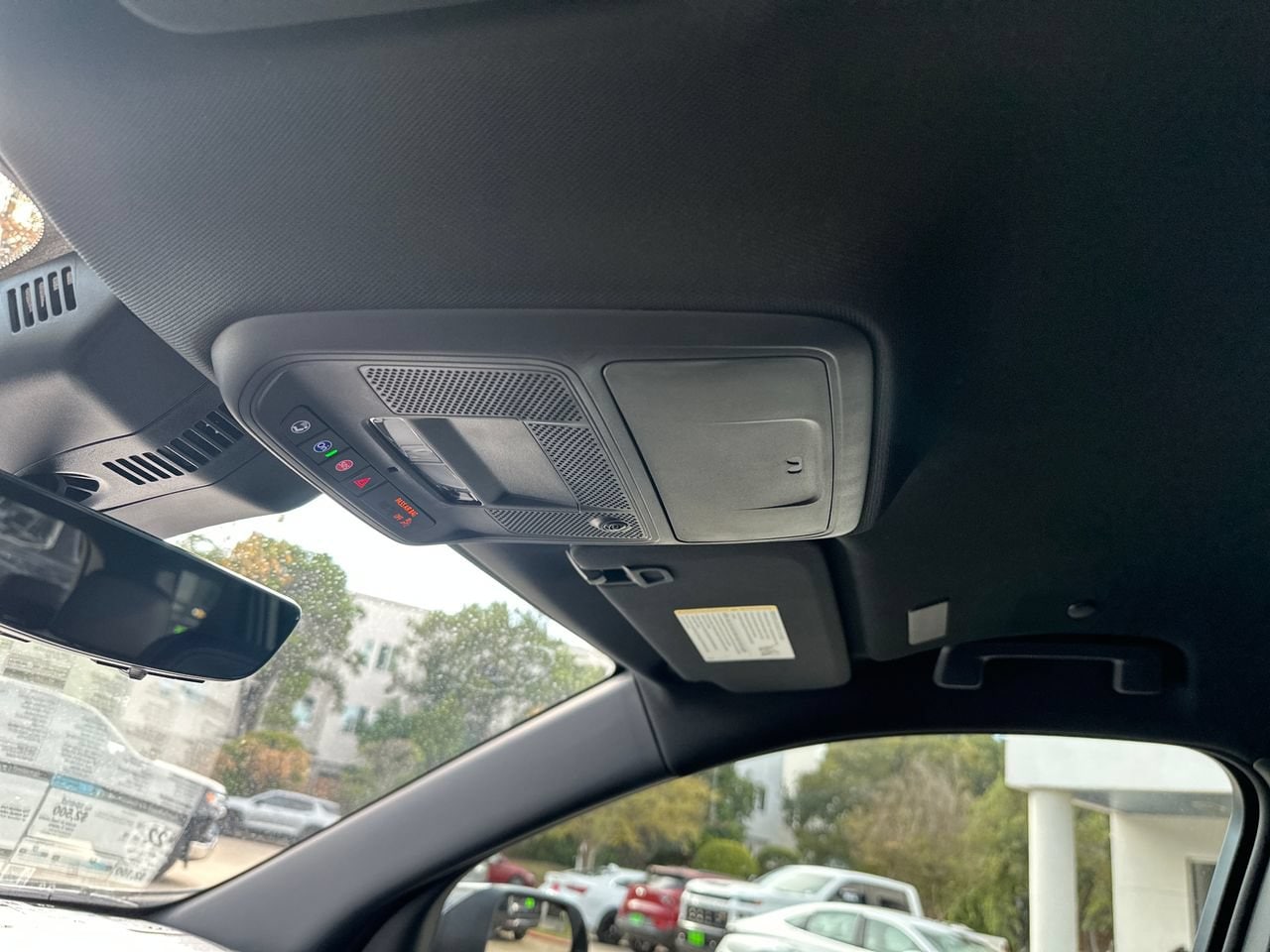 2027 Chevrolet Traverse LT SUV, photo 22