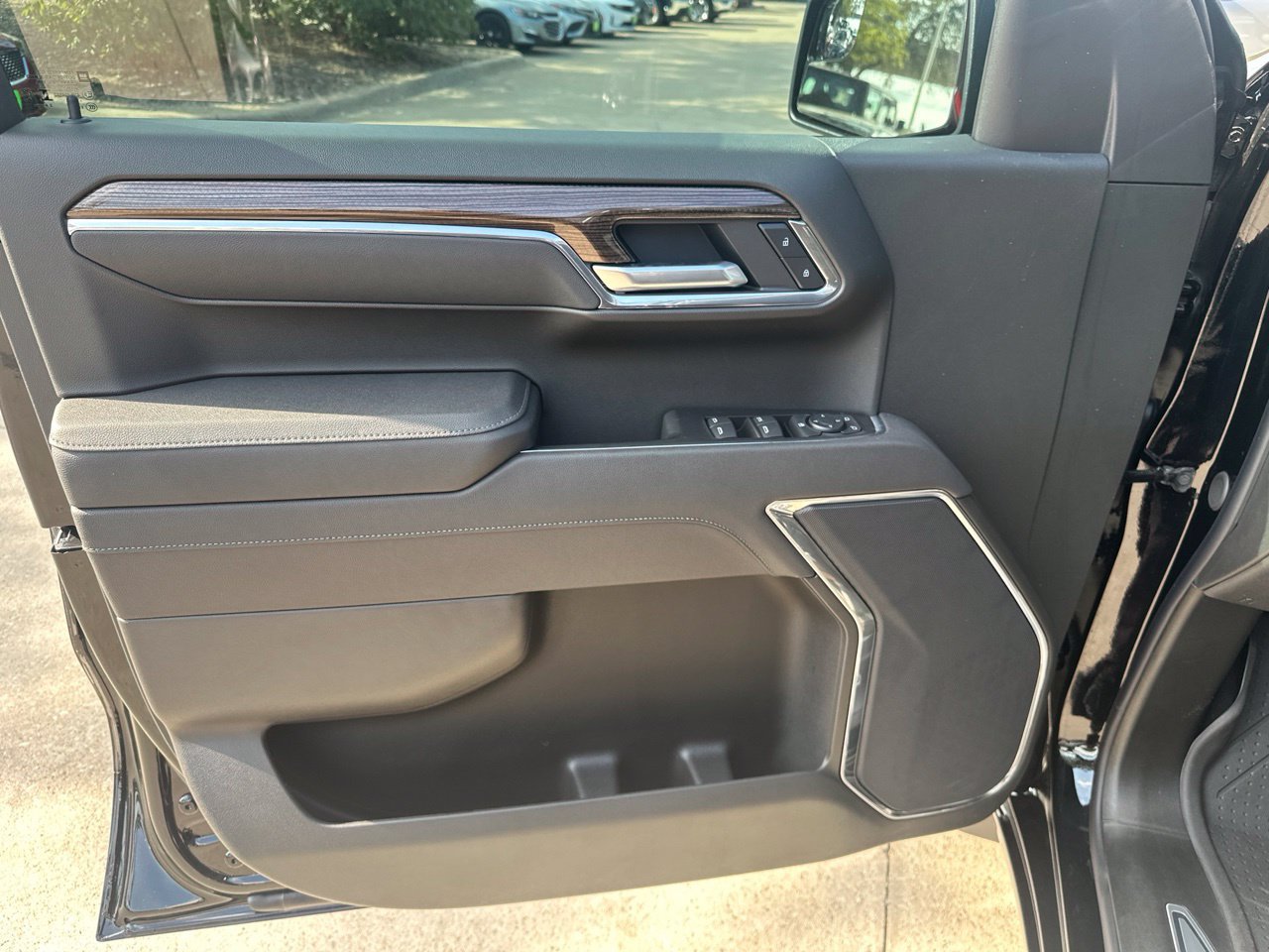 2026 Chevrolet Silverado 1500 LT - Photo 10