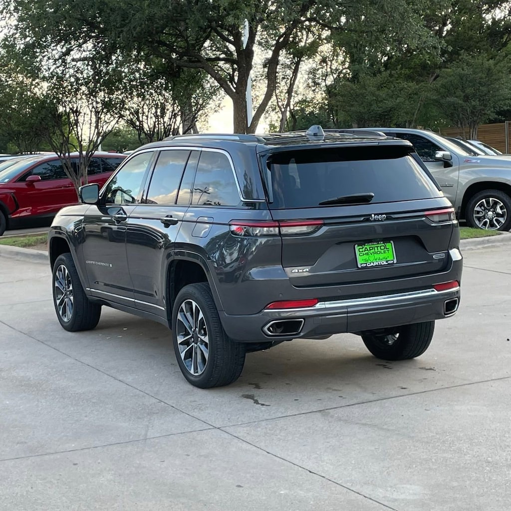 Used 2023 Jeep Grand Cherokee Overland 4x4 SUV