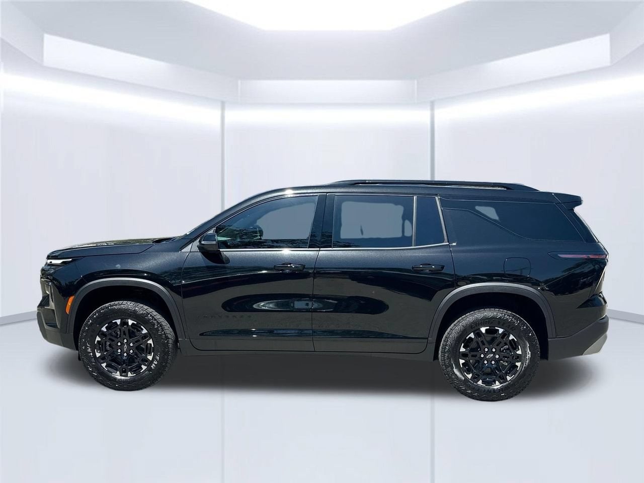 2027 Chevrolet Traverse Z71 SUV, photo 3