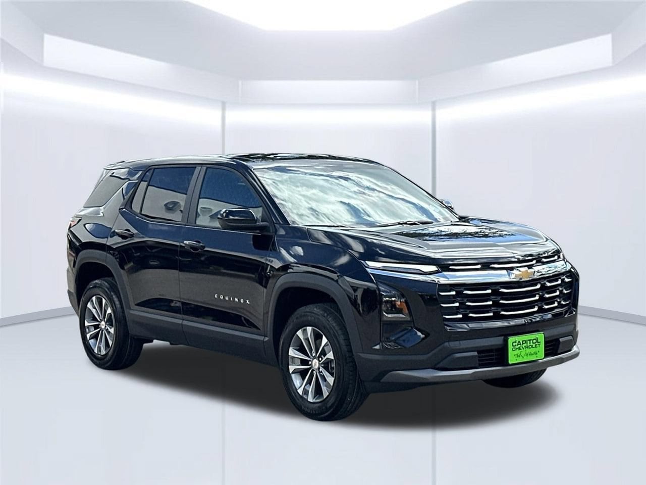 2027 Chevrolet Equinox LT - Photo 8