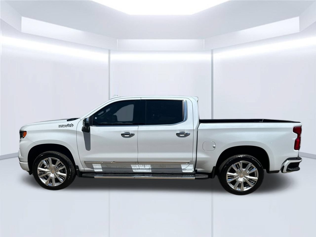 2026 Chevrolet Silverado 1500 High Country Truck, photo 2