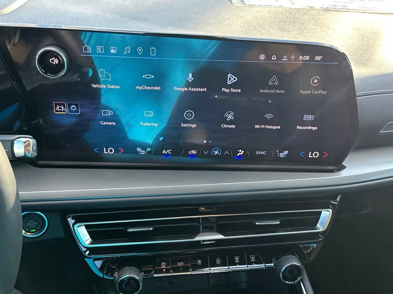 2027 Chevrolet Traverse LT, photo 19