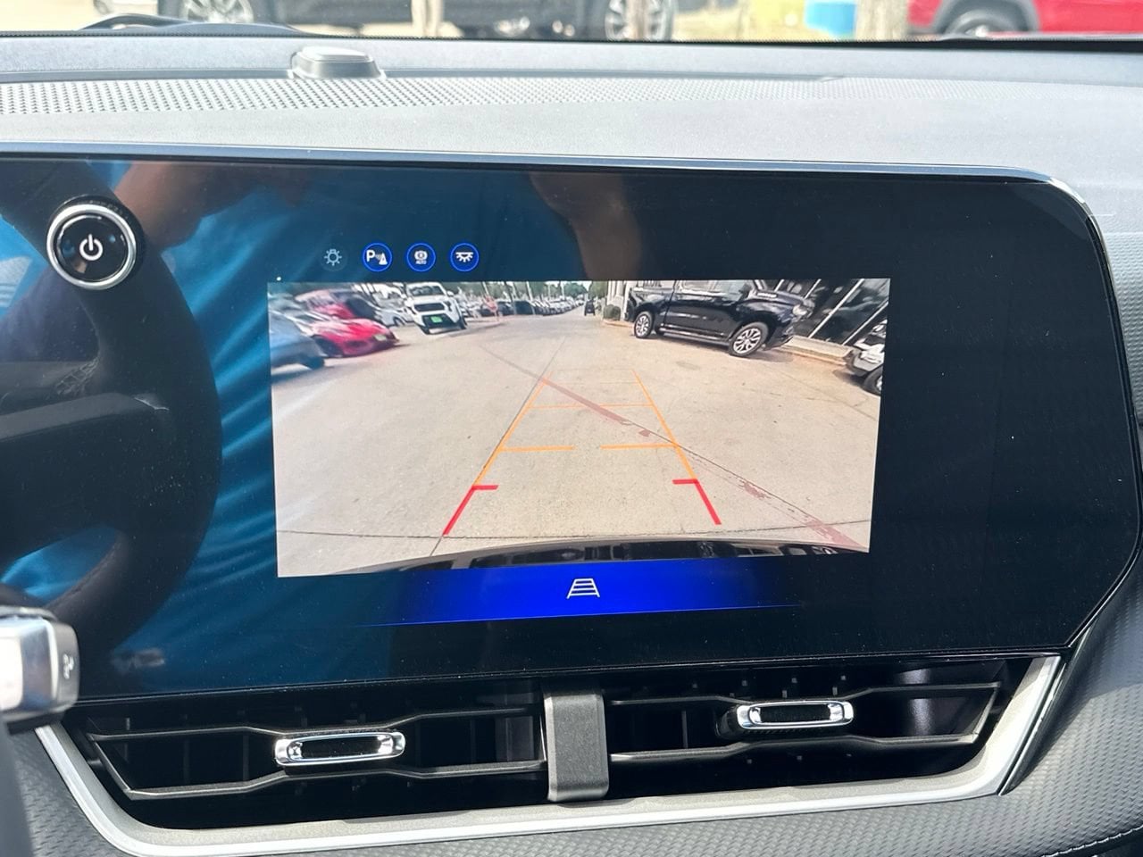 2027 Chevrolet Equinox LT - Photo 21