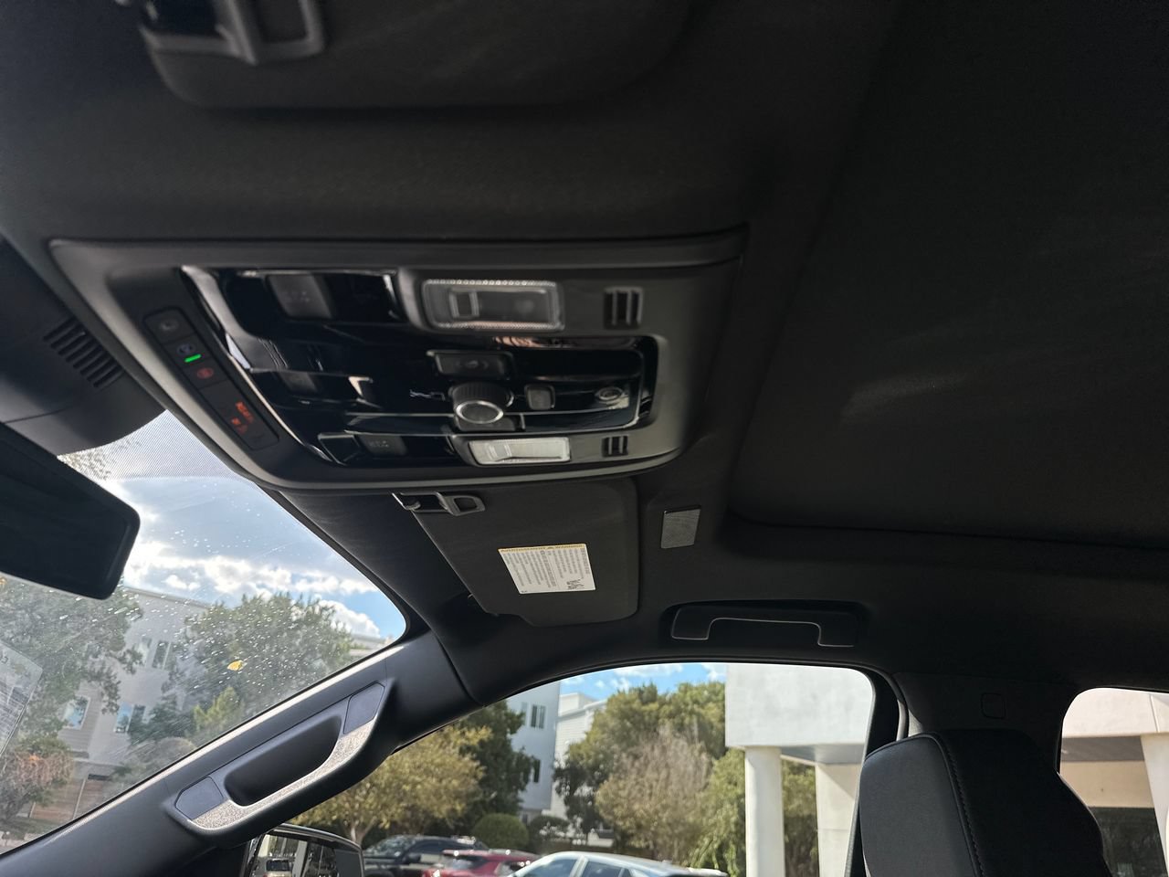 2026 Chevrolet Suburban Z71 SUV, photo 22
