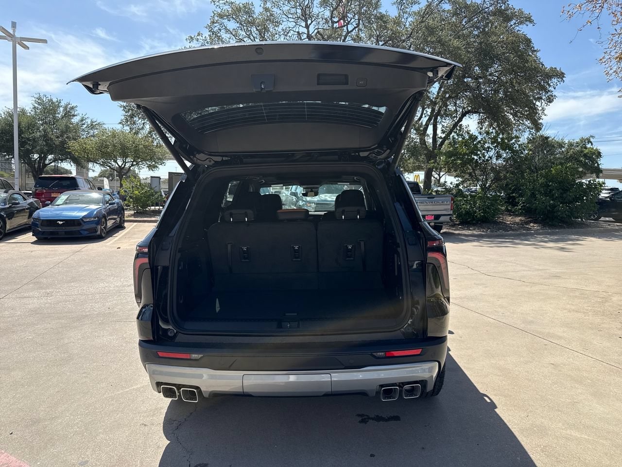 2027 Chevrolet Traverse Z71 SUV, photo 24