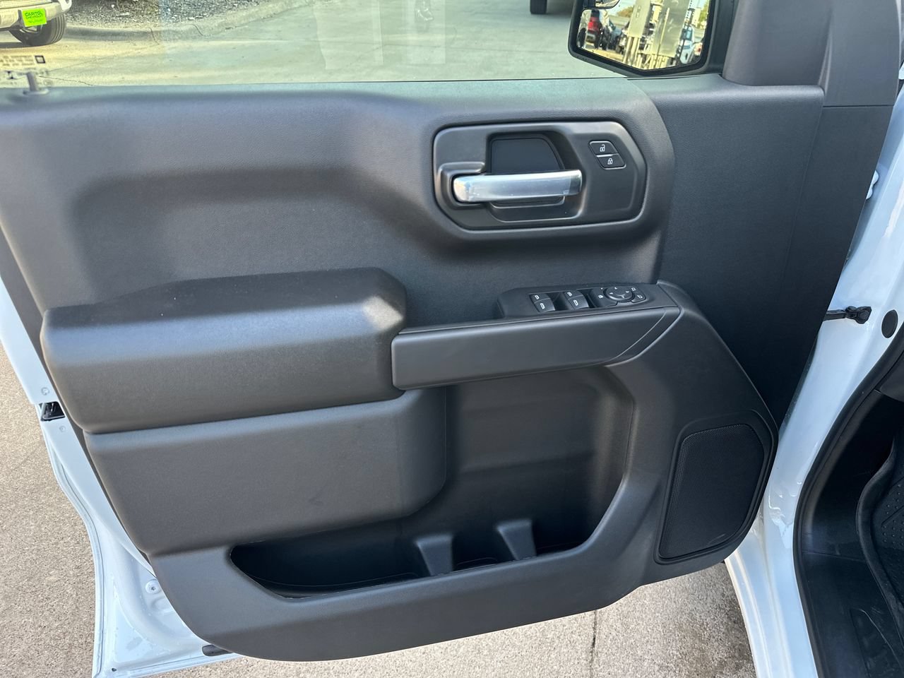 2026 Chevrolet Silverado 1500 Custom - Photo 10