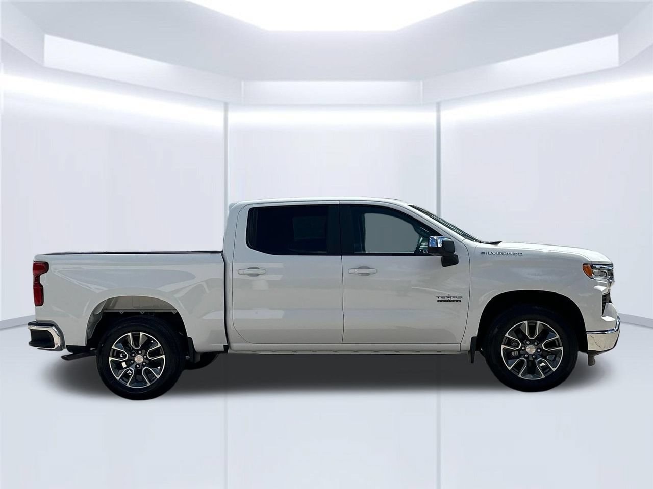 2026 Chevrolet Silverado 1500 LT - Photo 6